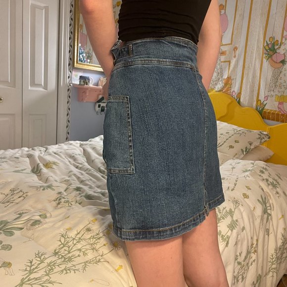 90s BUM utility tie waist light wash shorts! - Picture 5 of 15